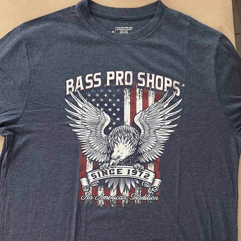 Bass Pro Shops Blue Short Sleeve Tee Patriotic Design
